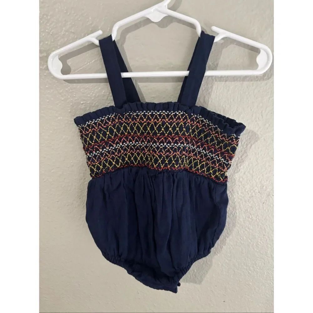 ❤️Old Navy Sleeveless Smocked Bodice Romper 6-12M